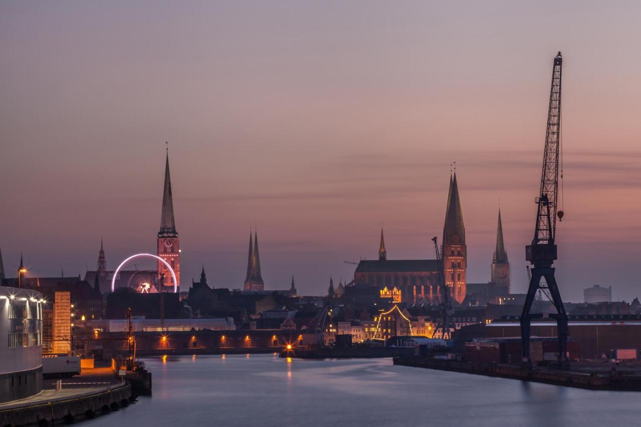 Hotel Die Reederin Lübeck Buitenkant foto